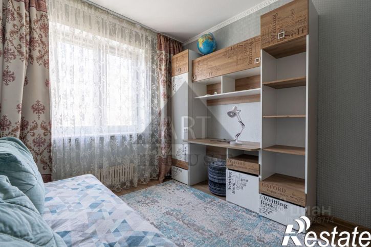 2-комн квартира Меридианная улица, 30,  д. 30