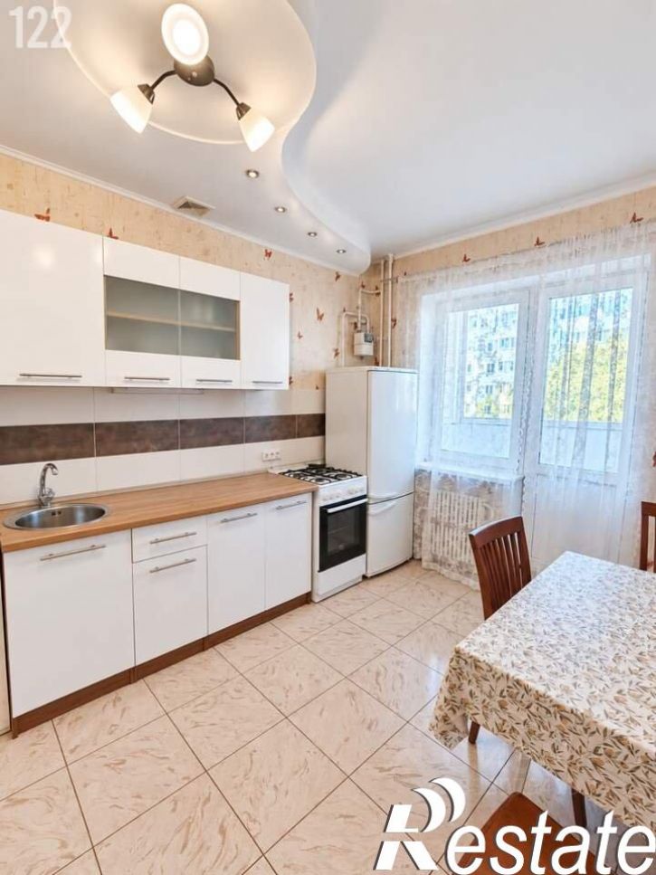 3-комн квартира улица Четаева, 39,  д. 39