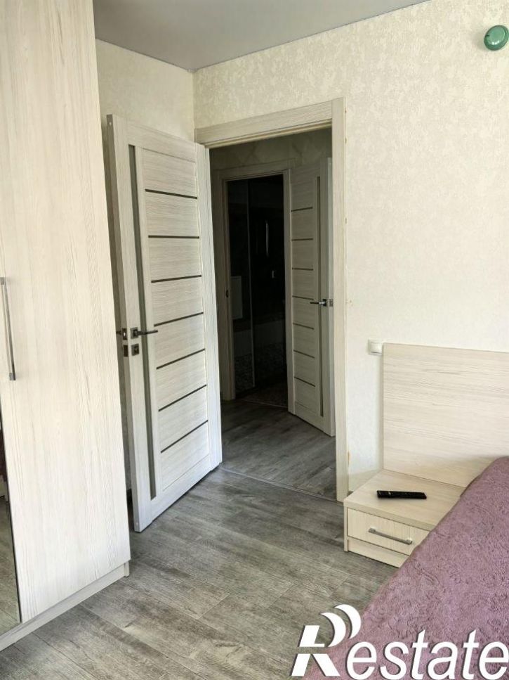 2-комн квартира улица Виктора Полякова, 9,  д. 9