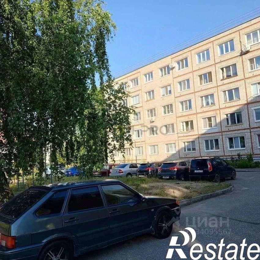 Купить комнату за 1 850 000 рублей на улица Комарова, 10