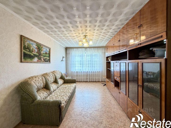 3-комн квартира улица Адоратского, 47,  д. 47