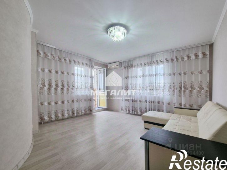 2-комн квартира улица Академика Глушко, 22Г,  д. 22Г