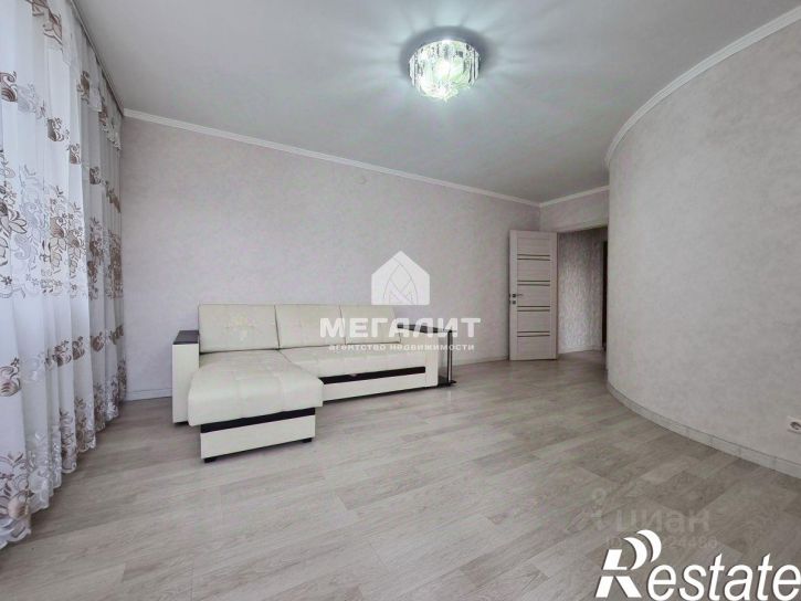 2-комн квартира улица Академика Глушко, 22Г,  д. 22Г