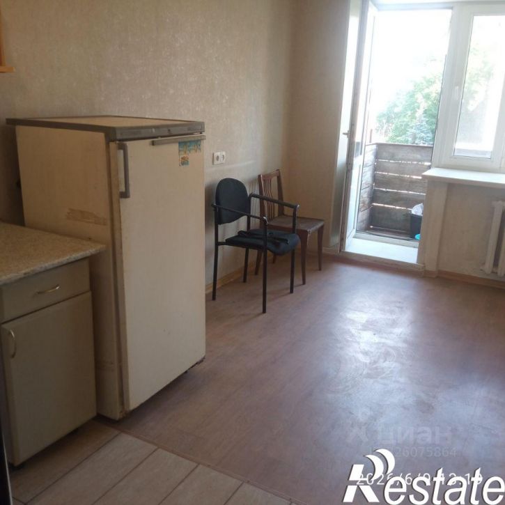 Комната улица Академика Кирпичникова, 27,  д. 27