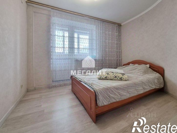 2-комн квартира улица Академика Глушко, 22Г,  д. 22Г