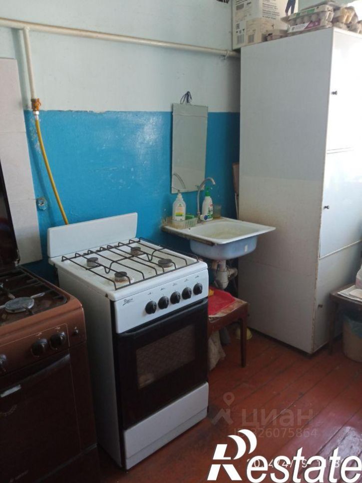 Комната улица Академика Кирпичникова, 27,  д. 27