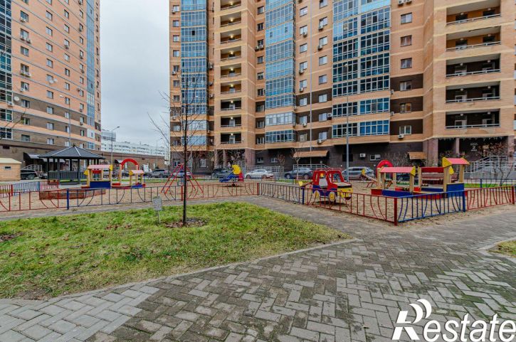 4-комн квартира Чистопольская улица, 38,  д. 38
