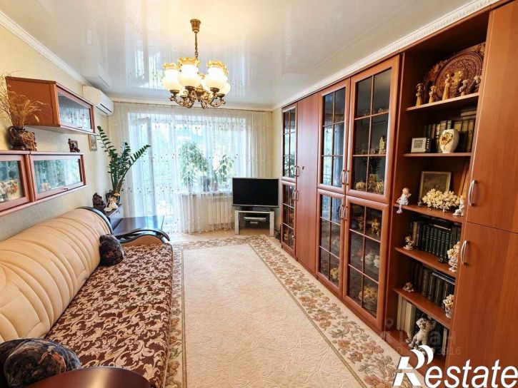 3-комн квартира улица Бари Галеева, 8,  д. 8
