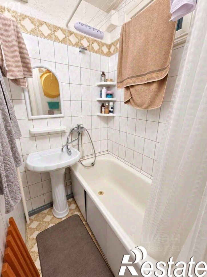3-комн квартира улица Бари Галеева, 8,  д. 8