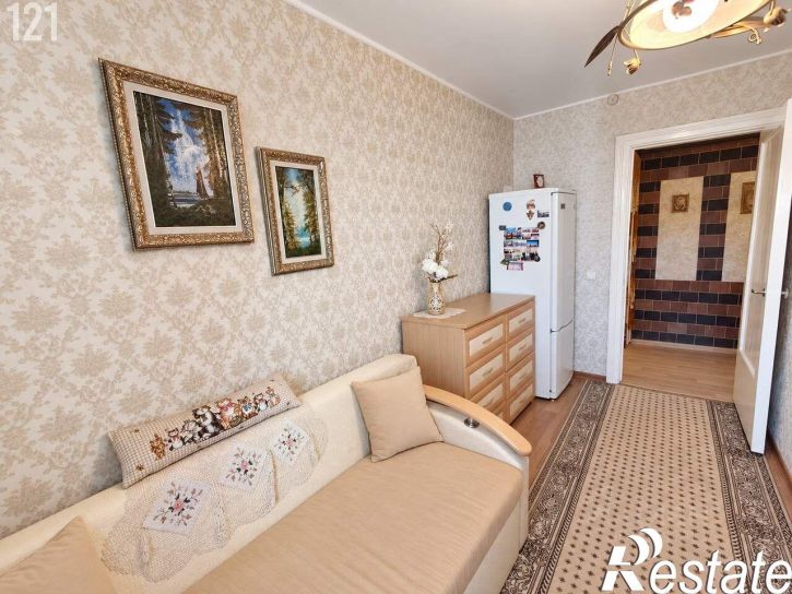 3-комн квартира улица Бари Галеева, 8,  д. 8