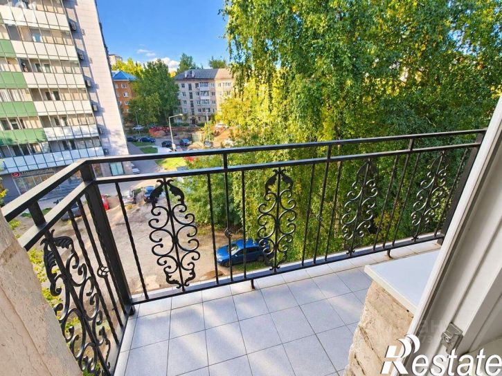 3-комн квартира улица Бари Галеева, 8,  д. 8