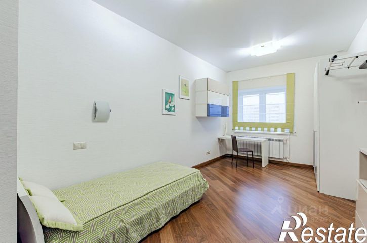 4-комн квартира Чистопольская улица, 38,  д. 38