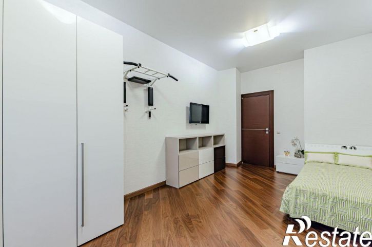 4-комн квартира Чистопольская улица, 38,  д. 38