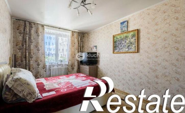 3-комн квартира улица Глазунова, 8 к1,  д. 8 к1