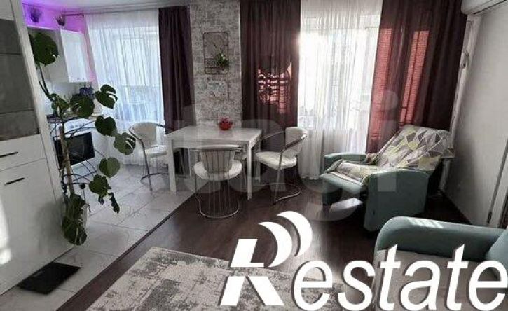 2-комн квартира улица Короленко, 73,  д. 73