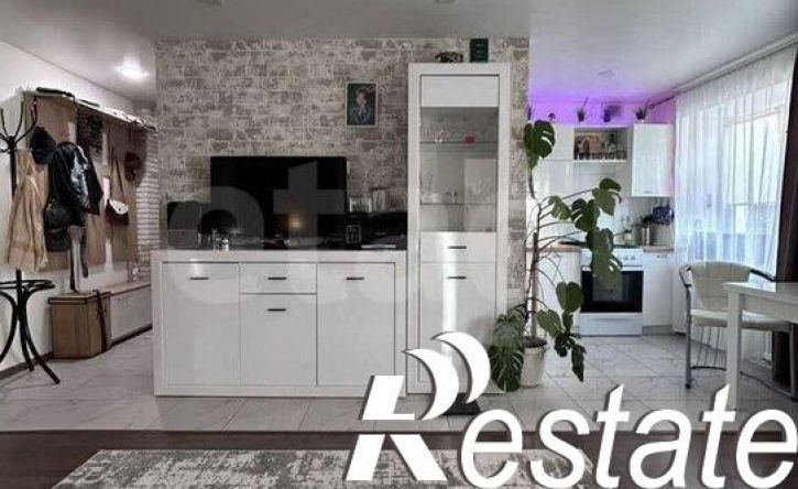 2-комн квартира улица Короленко, 73,  д. 73