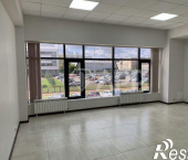 офис 35 кв м б-р Автомобилестроителей, 2