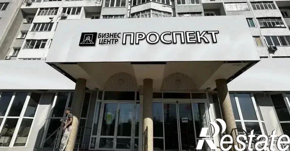Сдать складское помещение за 100 000 рублей на проспект Победы, 100