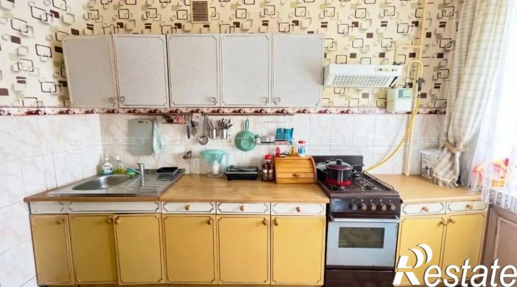 2-комн квартира пр-кт. Строителей, дом 3