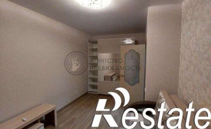 1-комн квартира улица Рауиса Гареева, 100,  д. 100