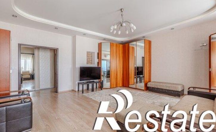 4-комн квартира Чистопольская улица, 38,  д. 38