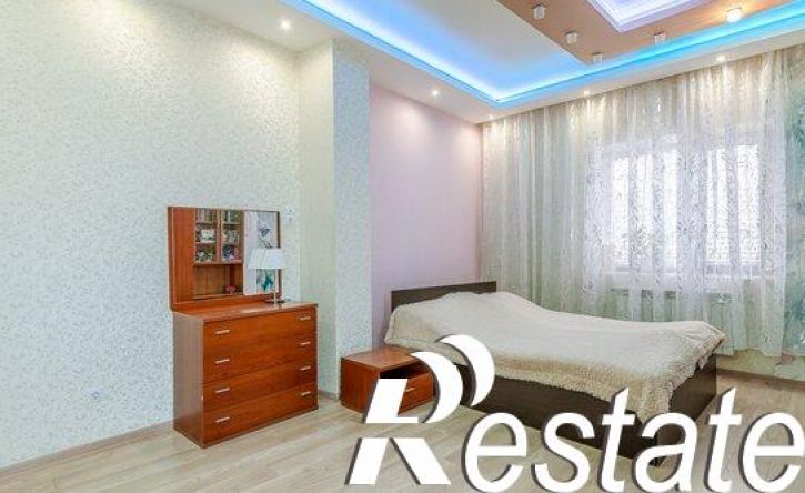 4-комн квартира Чистопольская улица, 38,  д. 38