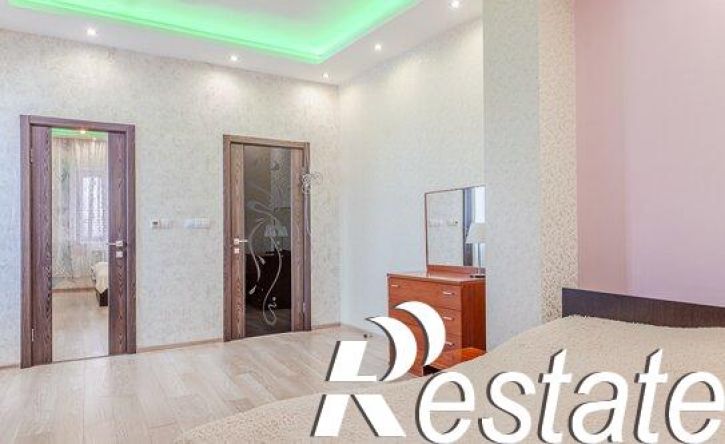 4-комн квартира Чистопольская улица, 38,  д. 38