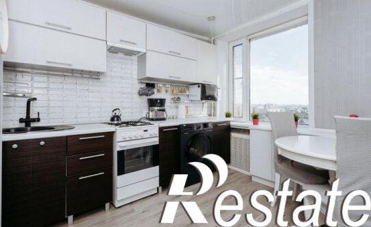2-комн квартира улица Декабристов, 113,  д. 113