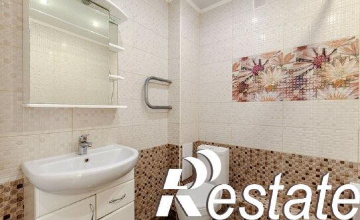 2-комн квартира улица Салиха Батыева, 1,  д. 1