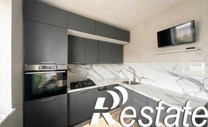 2-комн квартира улица Академика Глушко, 22В,  д. 22В