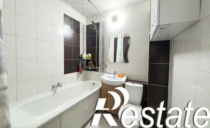 2-комн квартира улица Академика Глушко, 22В,  д. 22В