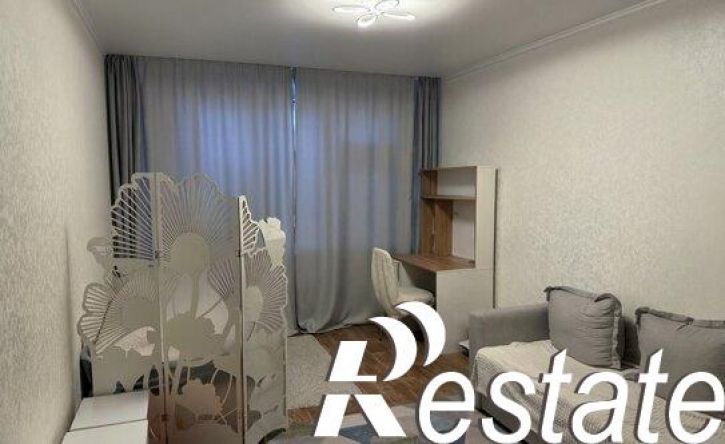 2-комн квартира улица Короленко, 69,  д. 69