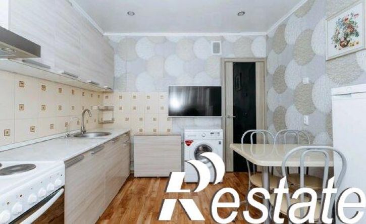 2-комн квартира проспект Победы, 100,  д. 100