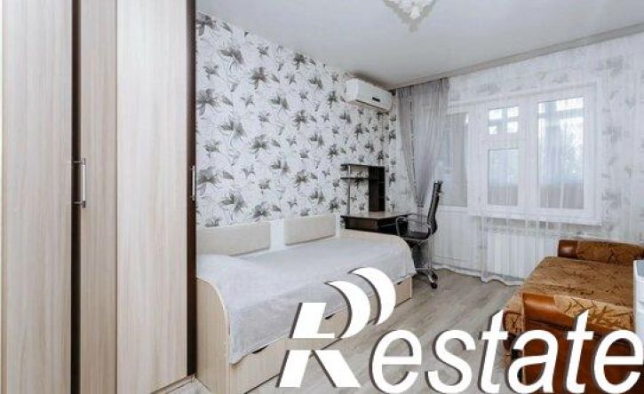 2-комн квартира проспект Победы, 100,  д. 100
