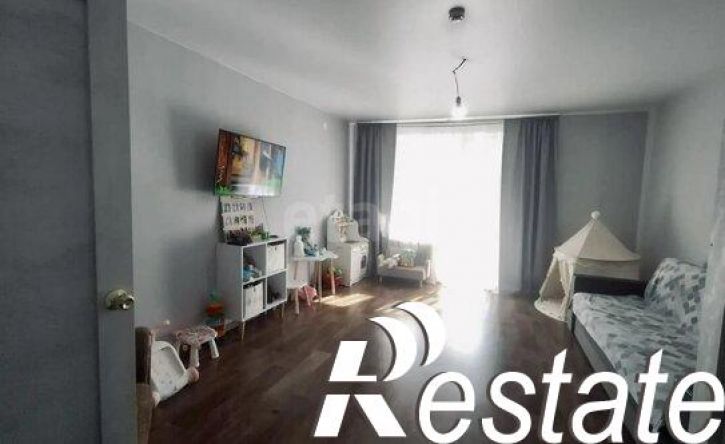 3-комн квартира улица Автомобилистов, 5,  д. 5