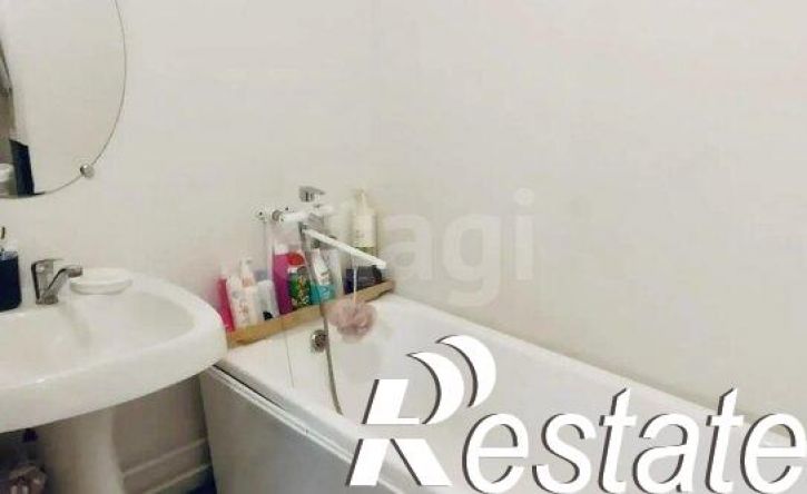 3-комн квартира улица Автомобилистов, 5,  д. 5