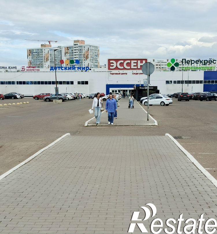 Сдать торговое помещение за 260 000 рублей на проспект Яшьлек, 14