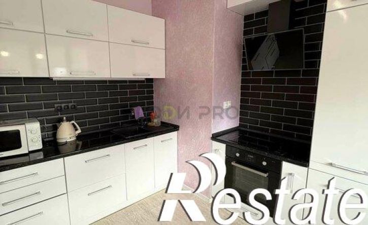 2-комн квартира проспект Сююмбике, 40 бл11,  д. 40 бл11