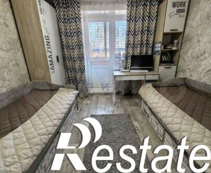4-комн квартира улица Строителей, 12,  д. 12