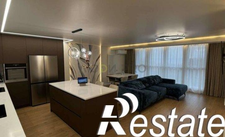 3-комн квартира улица Раскольникова, 65А,  д. 65А