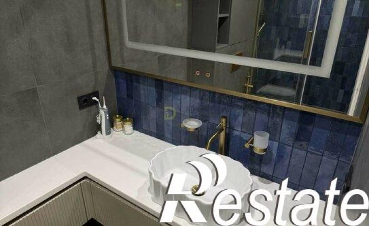 3-комн квартира улица Раскольникова, 65А,  д. 65А