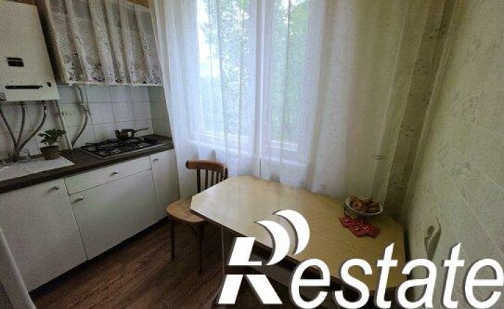 2-комн квартира улица Декабристов, 107,  д. 107