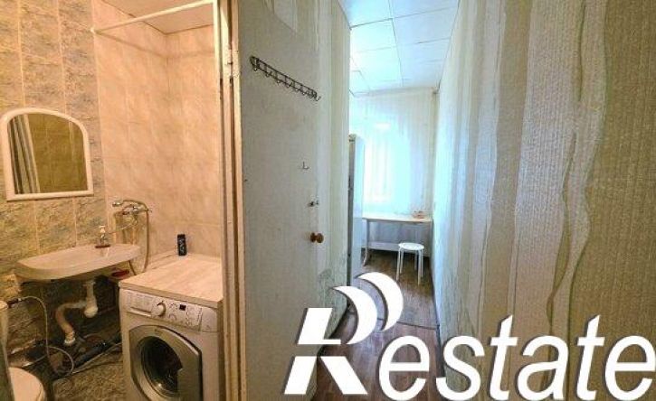 2-комн квартира улица Декабристов, 107,  д. 107