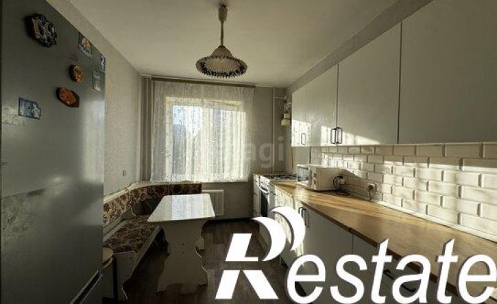 2-комн квартира проспект Победы, 160,  д. 160