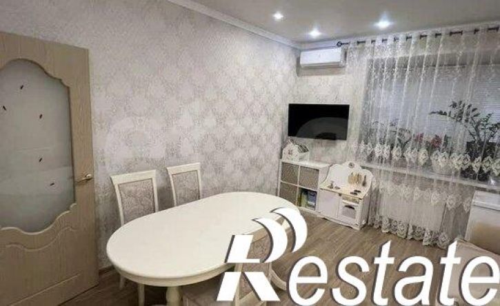 2-комн квартира улица Рауиса Гареева, 100,  д. 100