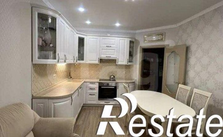 2-комн квартира улица Рауиса Гареева, 100,  д. 100