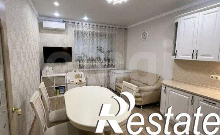 2-комн квартира улица Рауиса Гареева, 100,  д. 100