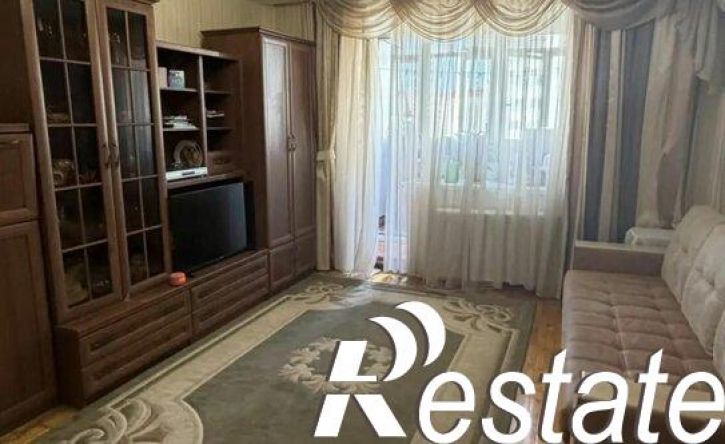 3-комн квартира улица Комарова, 25,  д. 25
