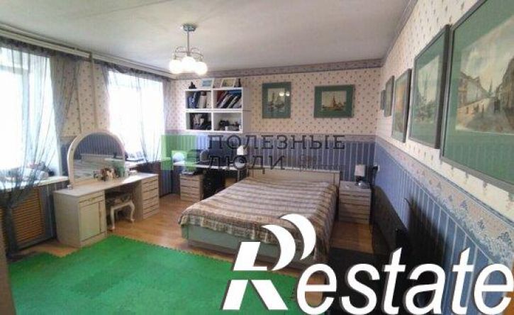 3-комн квартира улица Комарова, 24,  д. 24