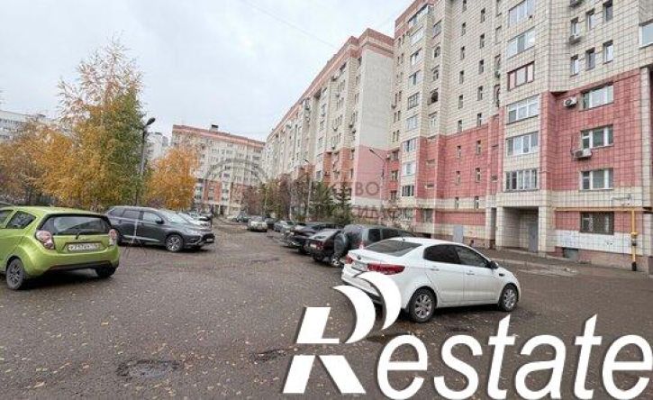 3-комн квартира улица Фатыха Амирхана, 15,  д. 15